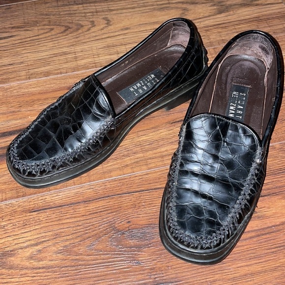 Stuart Weitzman Shoes - Vintage Stuart Weitzman 🌹 Classic Crocodile Leather Loafers
